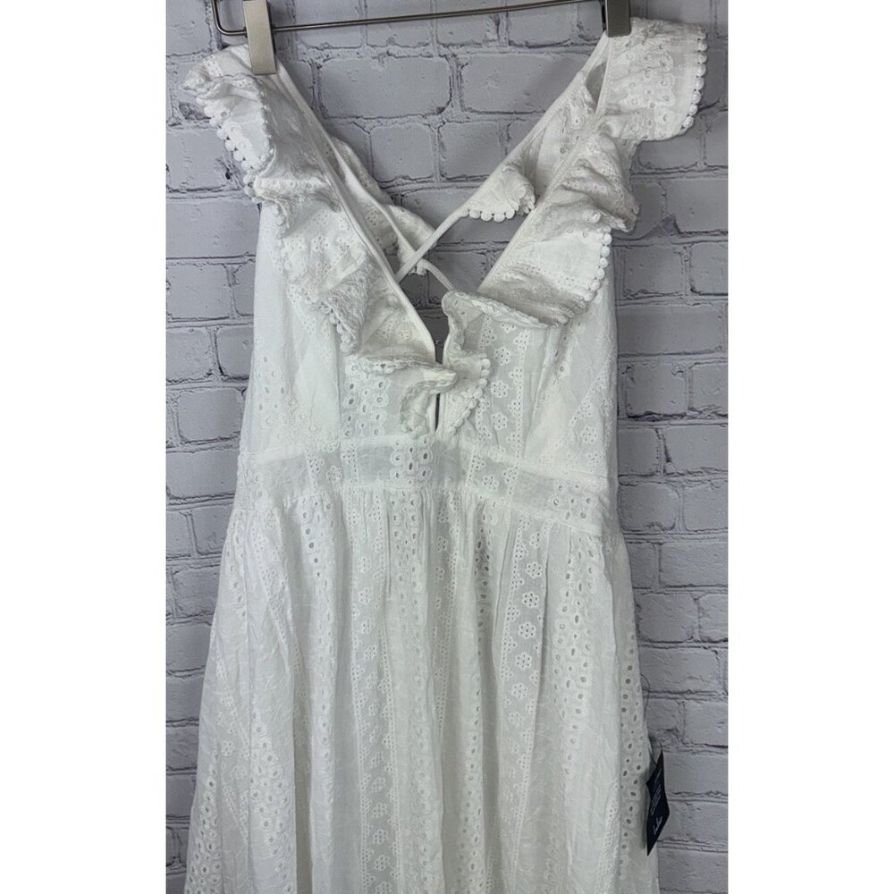 NWT LULUS Women’s Sicilian Sun White Eyelet Ruffled Lace-Up Midi Dress Medium - Picture 2 of 9